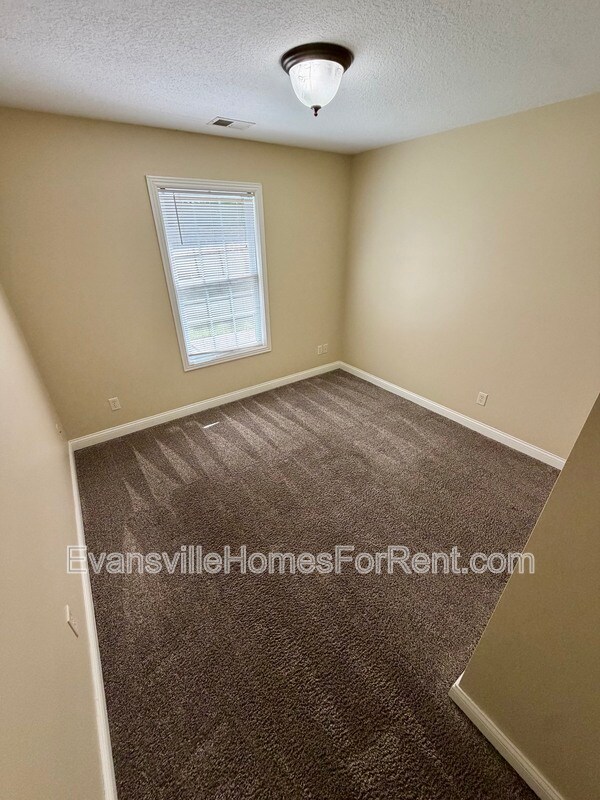 Building Photo - 3909 Charlotte Ave