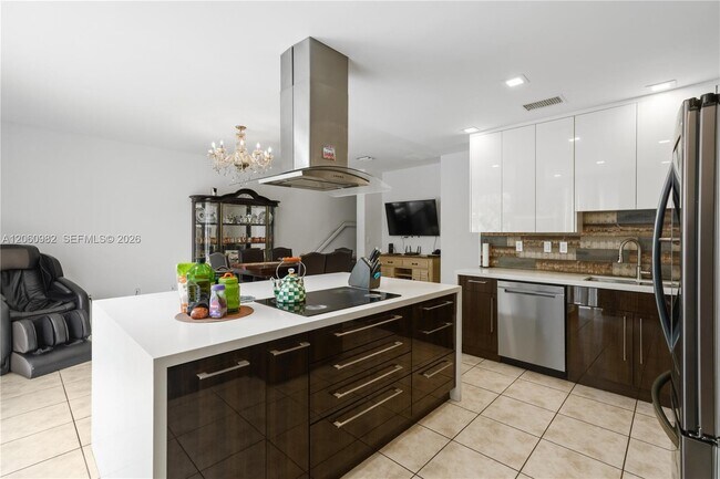 Building Photo - 8741 NW 110th Ave
