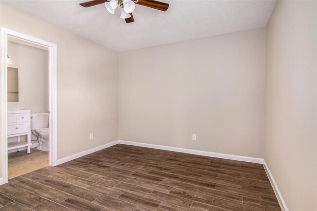 Building Photo - 10542 Kirkgreen Dr