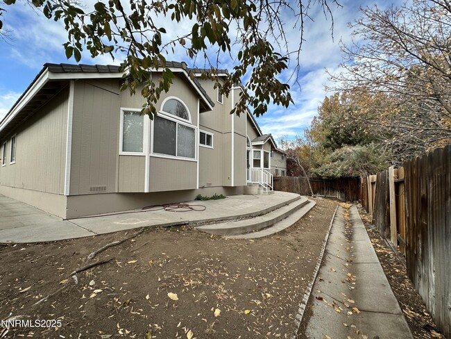 Building Photo - 6136 Greenbrook Dr