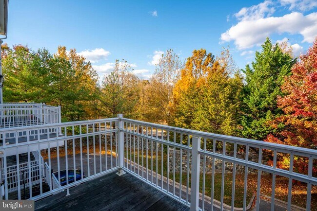 Building Photo - 92 Chevy Chase St