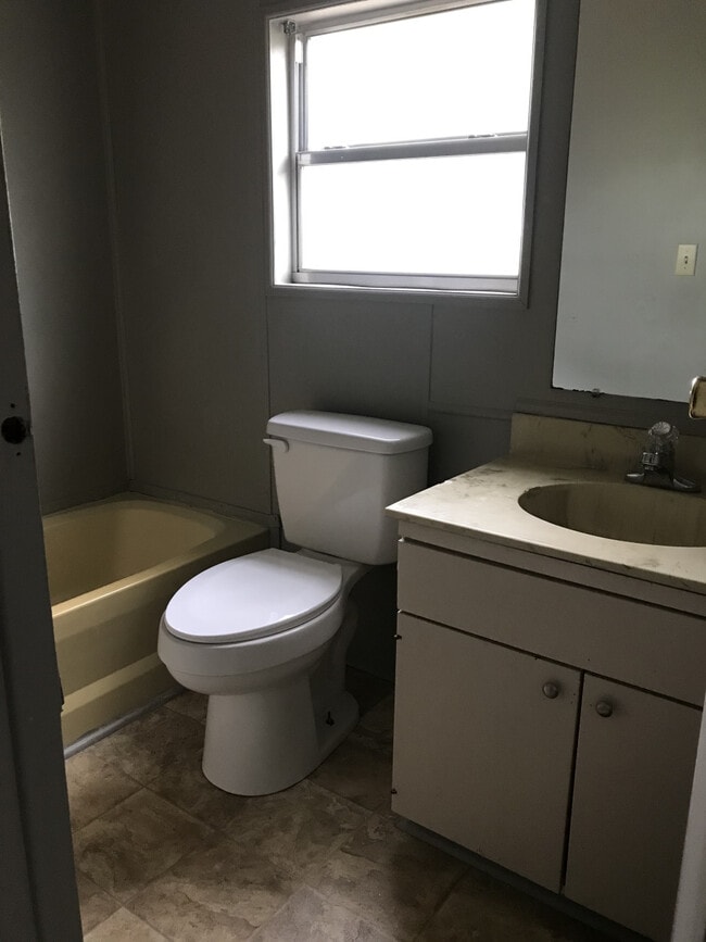 Building Photo - 339 Cain Road Mobile Home