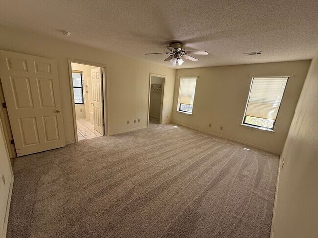 Building Photo - Pensacola - East Hill - 4 bedrooms, 3 bathroom - Mother in Law suite