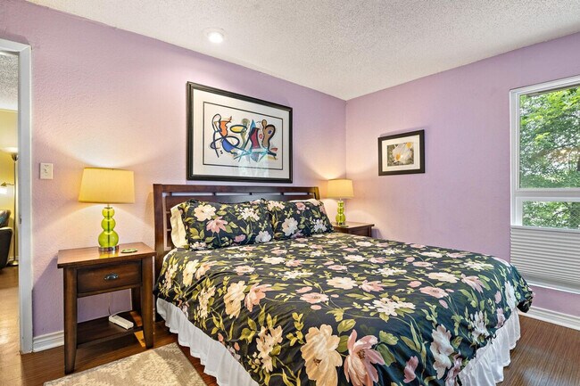 Building Photo - 2204 Trailside Dr