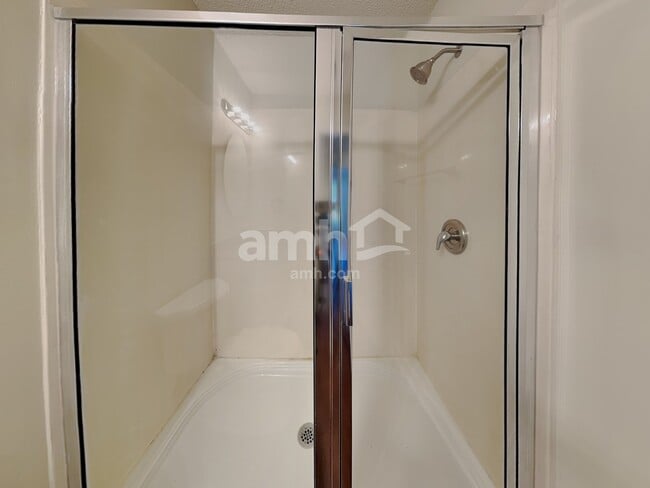 Building Photo - 6012 Eaglesfield Dr