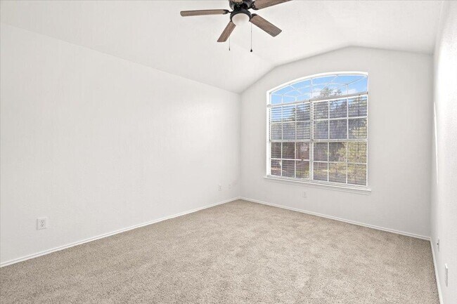 Building Photo - 15423 Quinley Dr