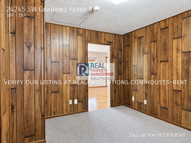 Building Photo - 24245 SW Grahams Ferry Rd