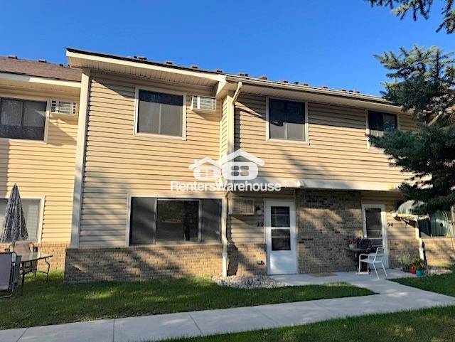 Primary Photo - 22 E 13th St