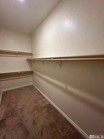 Building Photo - 8370 Simsbury Dr