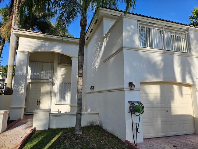 Building Photo - 4653 NW 94th Pl
