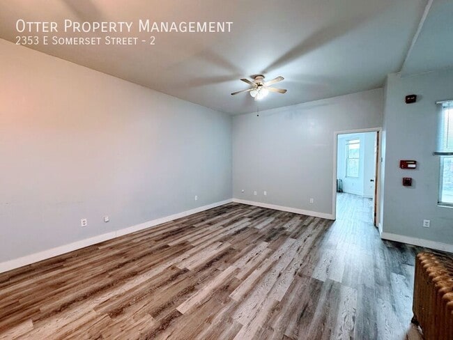 Building Photo - 2353 E Somerset St