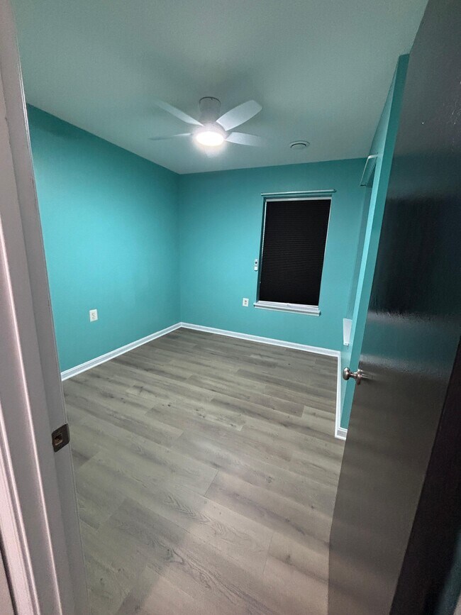 Building Photo - 5701 Lavender Plaza