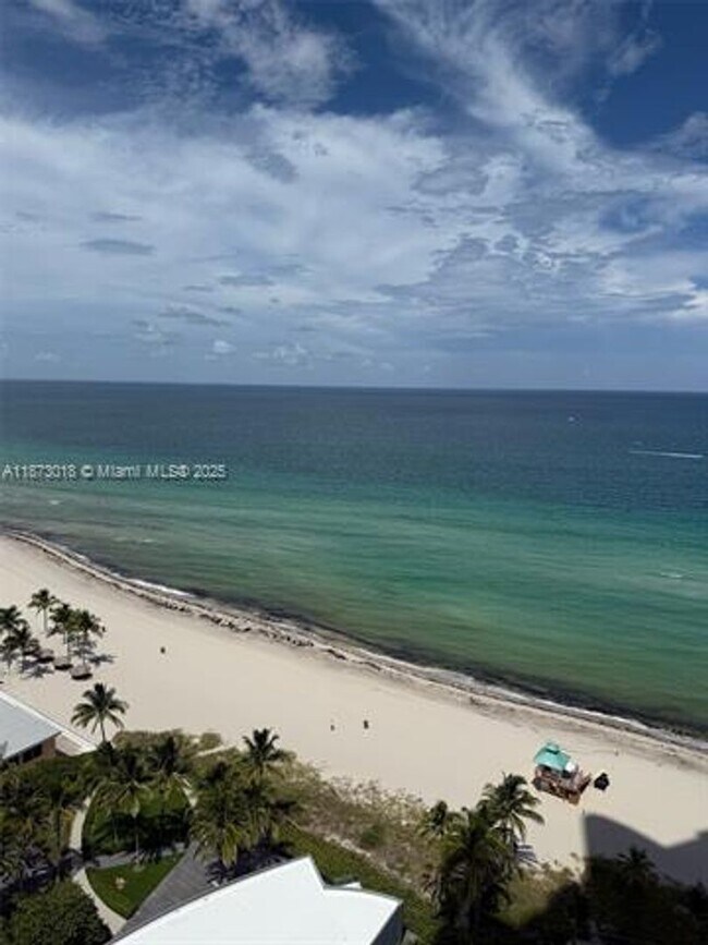 Building Photo - 18201 Collins Ave