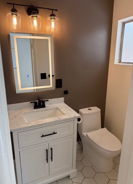 Building Photo - 1011 Hilldale Ave