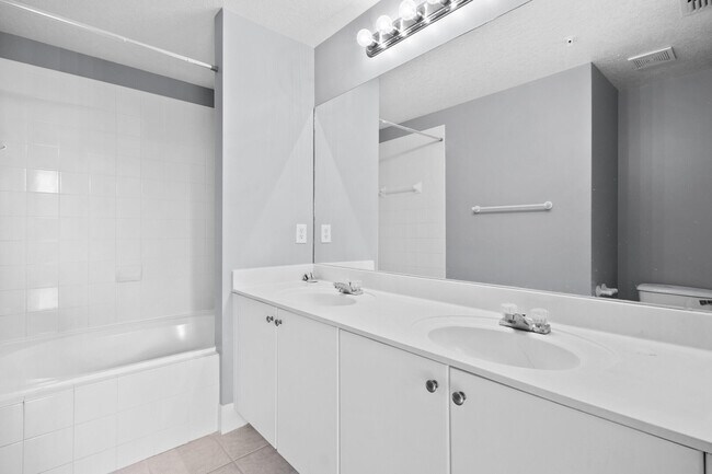 Building Photo - 4822 Chancellor Dr