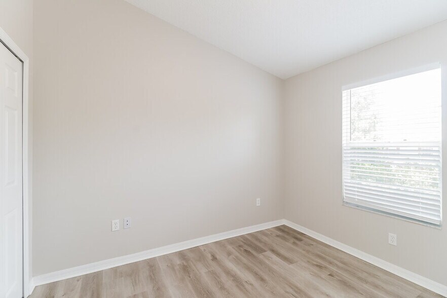 Building Photo - 30138 Wellesley Way