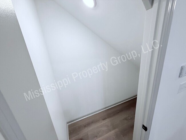 Building Photo - 4BR/3BA For Rent