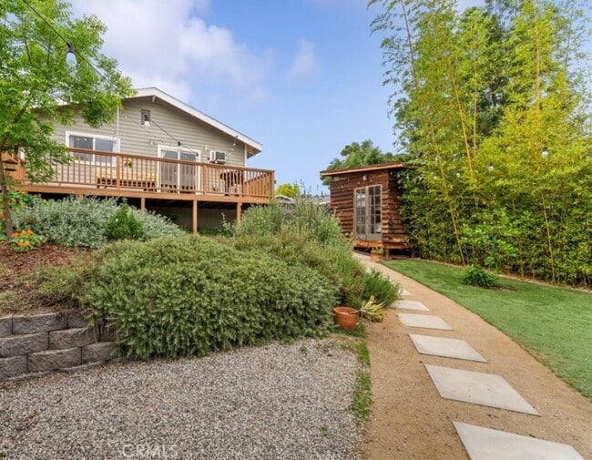 Building Photo - 6032 Crestwood Way