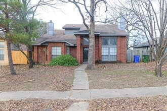 Building Photo - 11815 Sunrise Dr