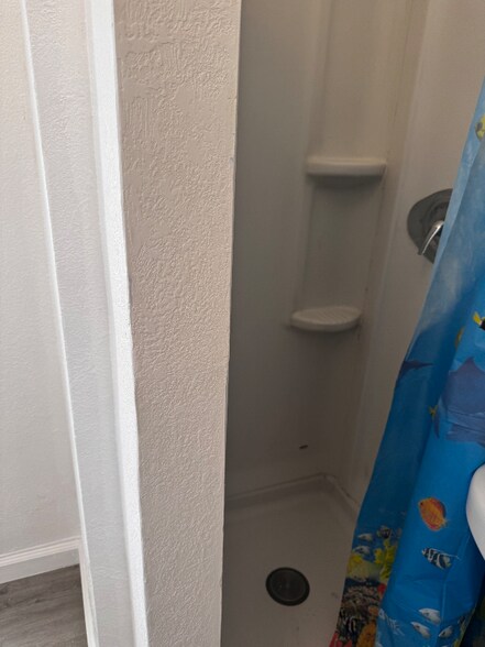 Building Photo - 8557 Juniper Ave