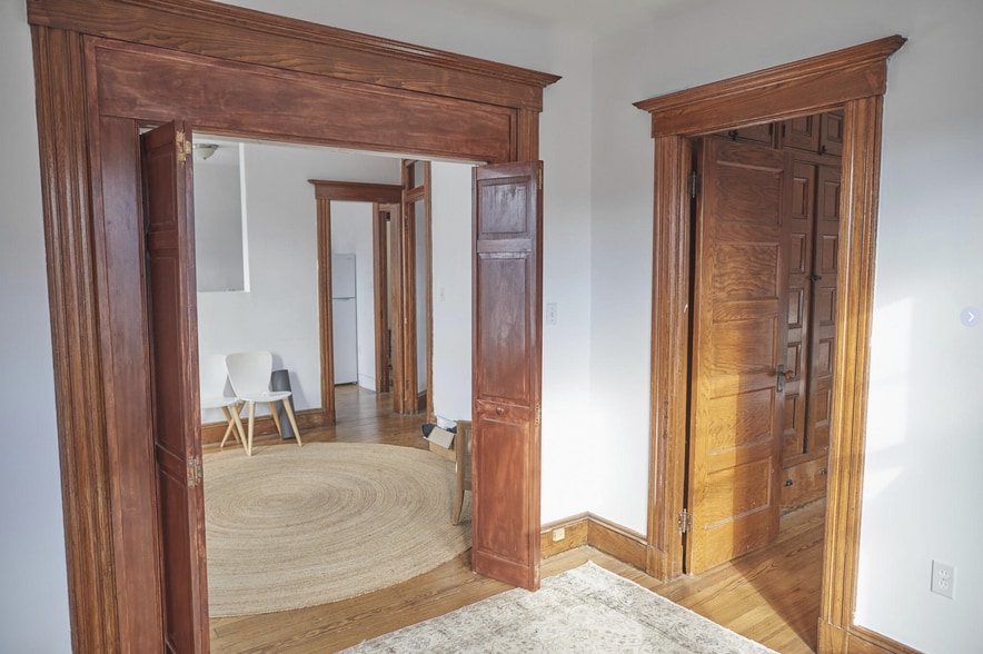 Building Photo - 201 19th St