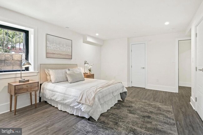 Building Photo - 5805 Massachusetts Ave