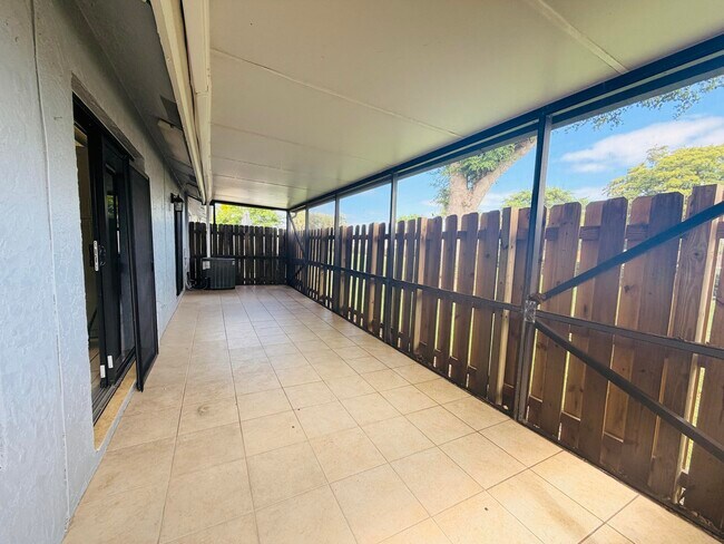 Building Photo - 9856 Watermill Cir