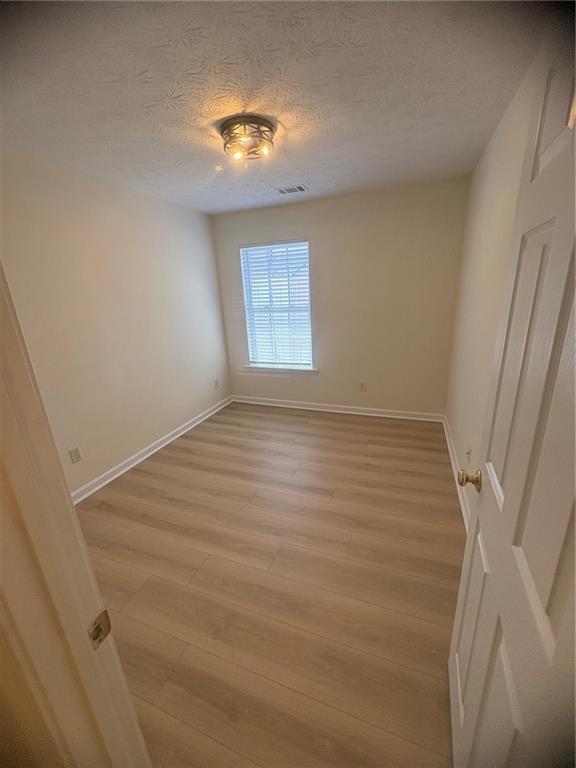 Building Photo - 3880 Grovemont Pl