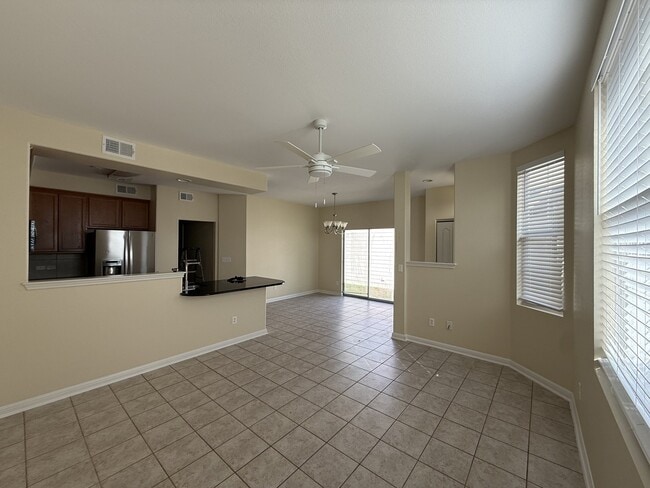 Building Photo - 1612 Sanders