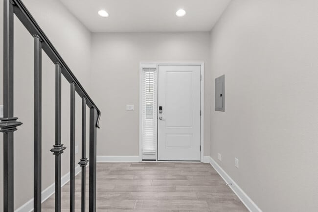 Building Photo - 3514 Mossy Oak Villas Cir