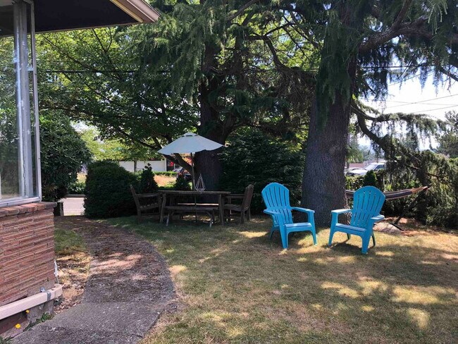 Building Photo - 7900 Beacon Ave S