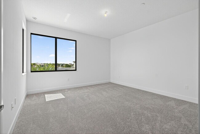 Building Photo - 10026 Skyloft St
