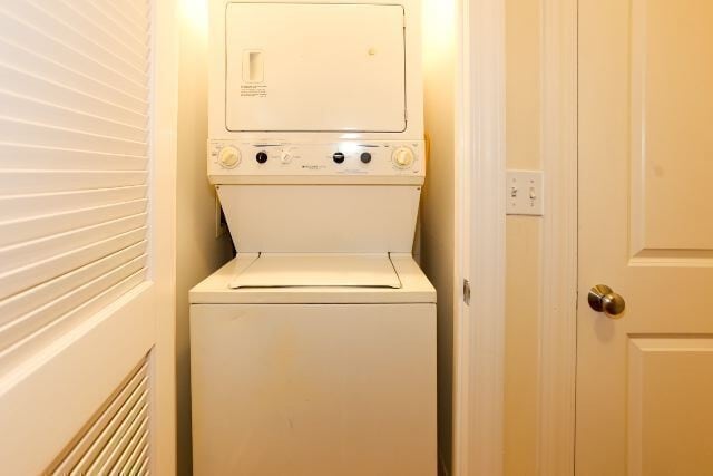 Building Photo - 4325 N Ashland Ave