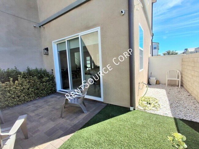 Building Photo - 26995 W Meandering Trail Pl