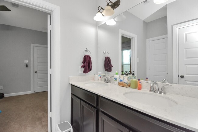 Building Photo - 5534 Lady Lyle Wy