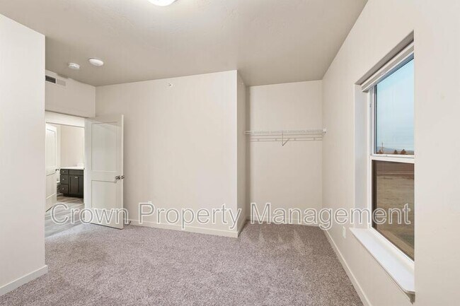 Building Photo - 209 Sawyer Ln