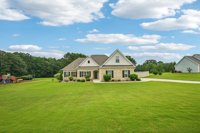 Primary Photo - 1121 Birchwood Dr
