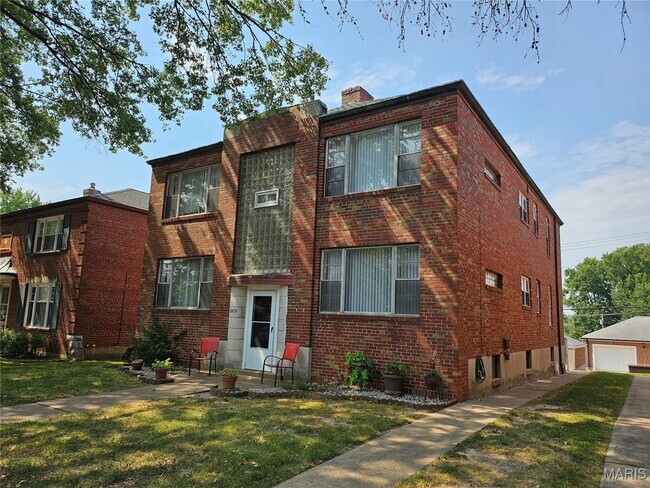 Building Photo - 5315 Jamieson Ave