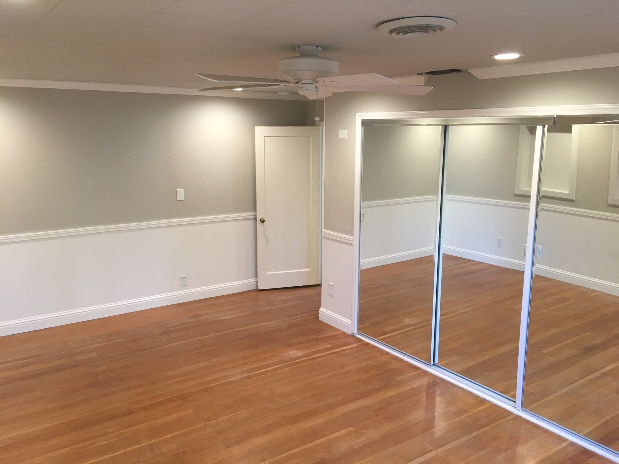 Master bed - 7677 Sycamore Dr