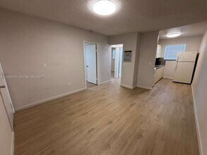 Building Photo - 14140 NW 24th Ct