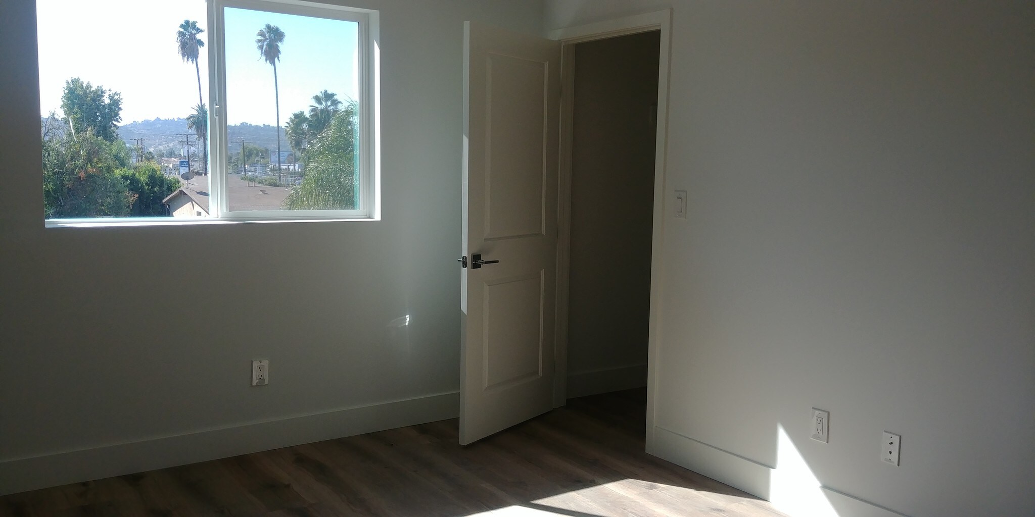 Building Photo - 14427 Tiara St