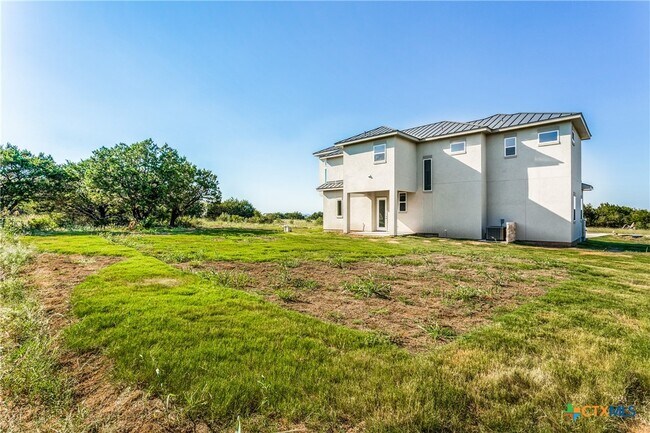 Building Photo - 2916 Hi Mesa