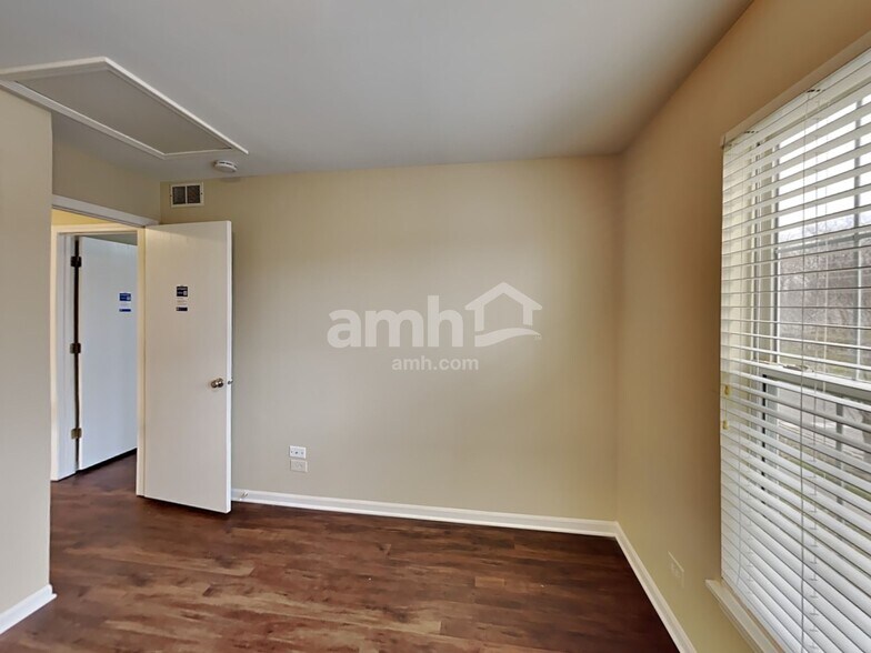 Building Photo - 1409 Keele Dr