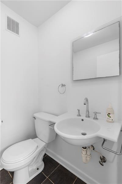 Building Photo - 5 Krog St NE