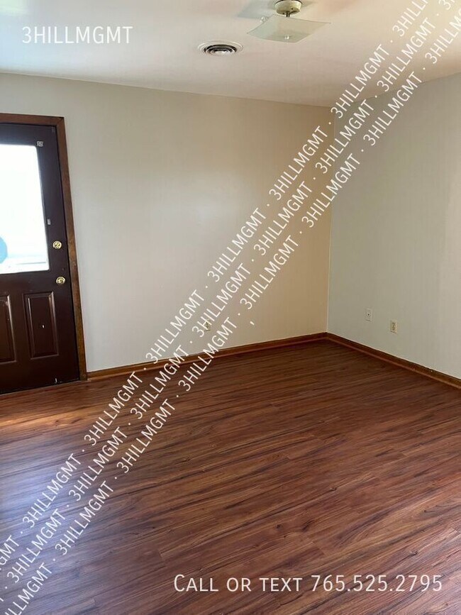 Building Photo - 921 Russellton Rd