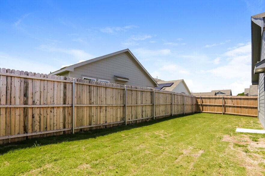 Building Photo - 1612 Limpkin Dr