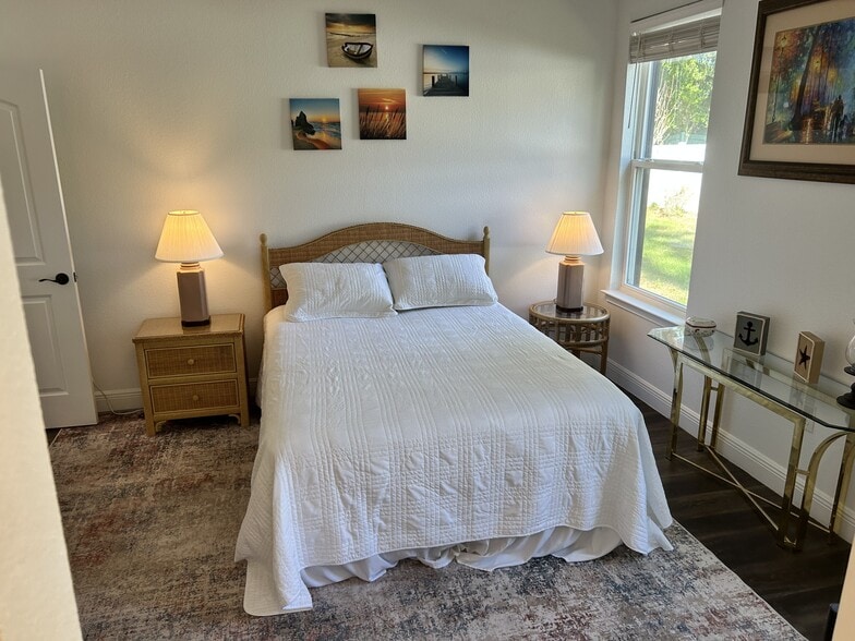 Building Photo - 223 Emmy Cv