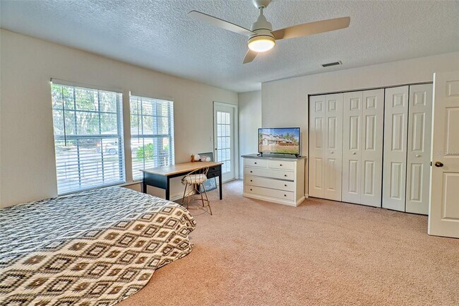 Building Photo - 2710 NW 104th Ct