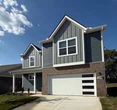 Building Photo - 2200 Mackinac Bnd