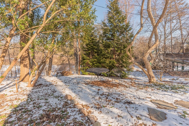 Building Photo - 1915 Geddes Ave